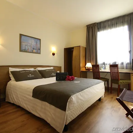 Hotel Tulip 3*