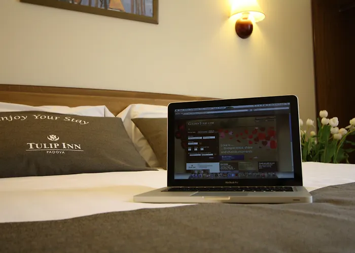 Ξενοδοχείο Tulip 3*