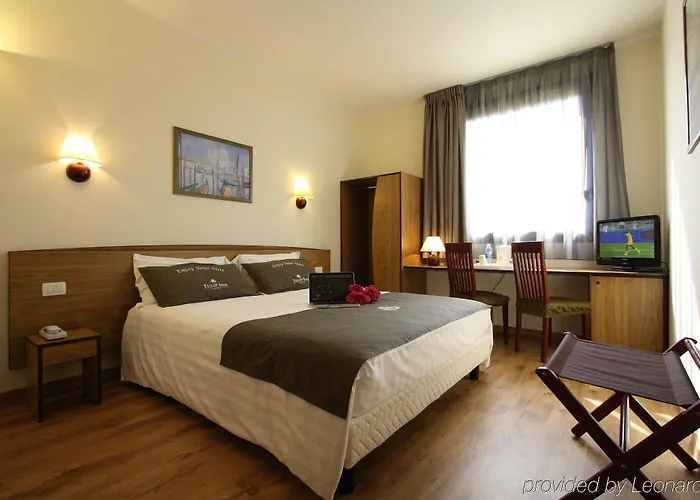 Ξενοδοχείο Tulip 3*