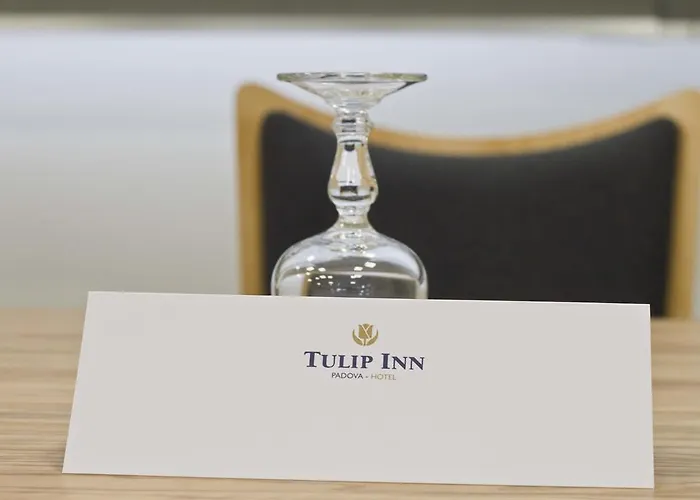 Ξενοδοχείο Tulip 3*